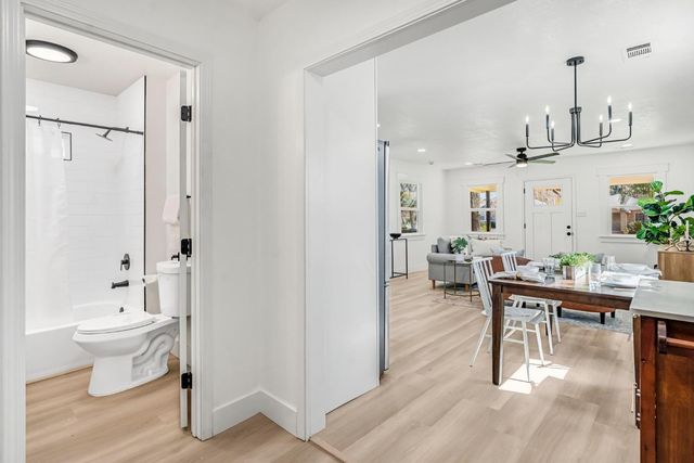 1575 19th Avenue, Kingsburg, CA 93631