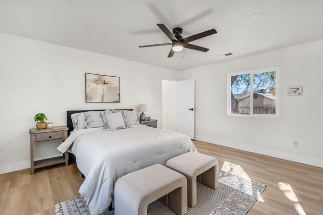 1575 19th Avenue, Kingsburg, CA 93631