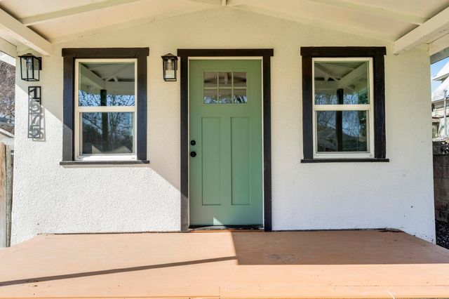 1575 19th Avenue, Kingsburg, CA 93631