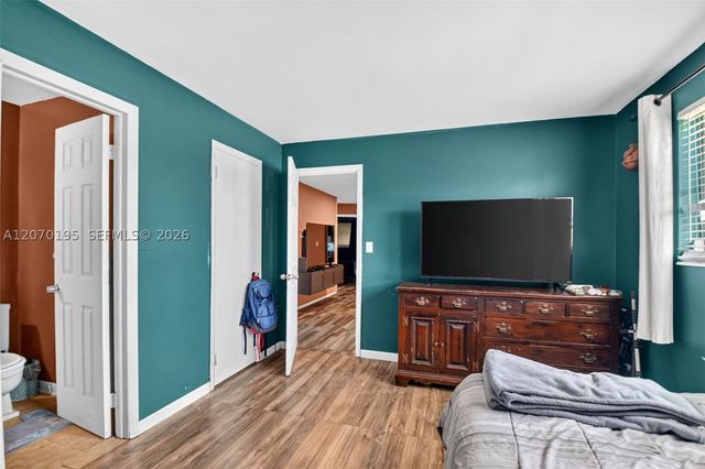1572 Woodland Ave, West Palm Beach, FL 33415