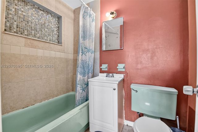 1572 Woodland Ave, West Palm Beach, FL 33415