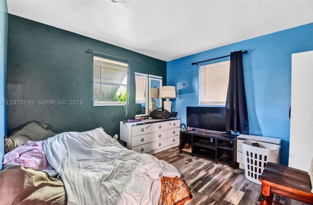 1572 Woodland Ave, West Palm Beach, FL 33415