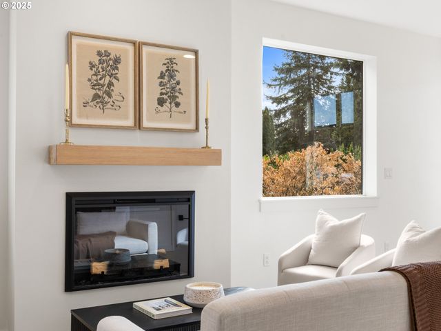 1911 Broadway St 1, Vancouver, WA 98663