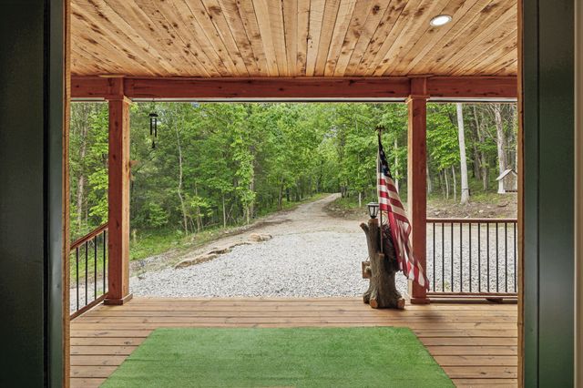 1840 Lick Creek Rd, Hartsville, TN 37074