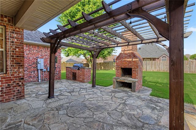 3750 Rock Springs Street, Springdale, AR 72762