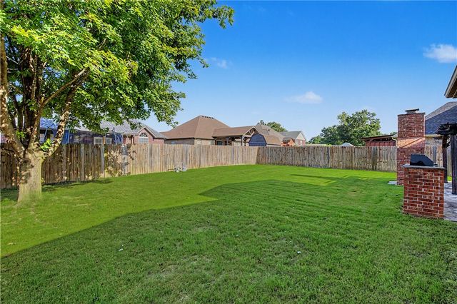 3750 Rock Springs Street, Springdale, AR 72762