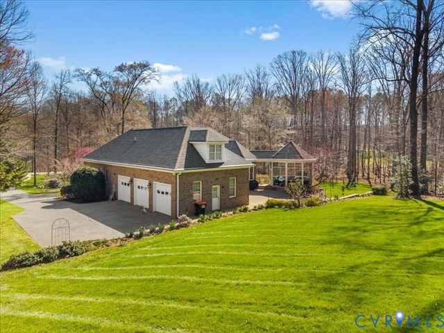 2767 E Maple Grove Ln, Powhatan, VA 23139