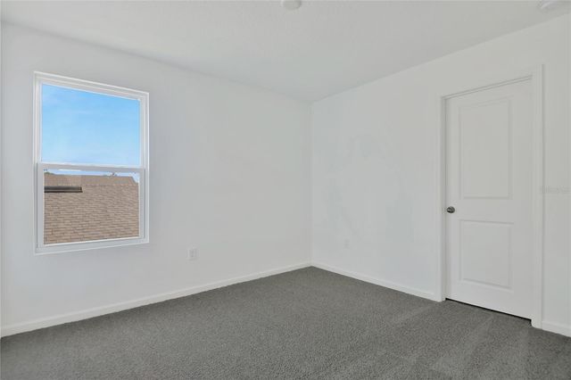 734 LAKE DELL AVENUE, Dundee, FL 33838