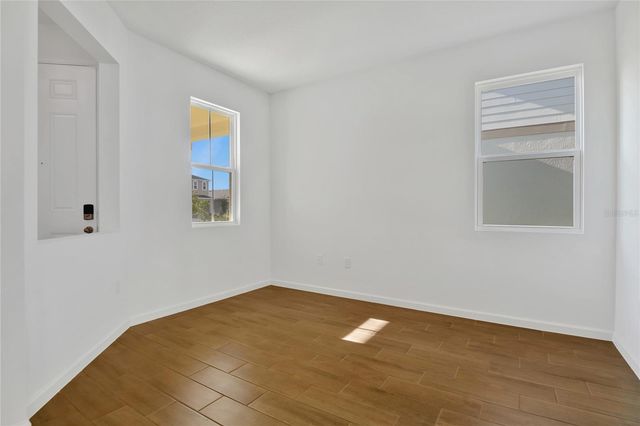 734 LAKE DELL AVENUE, Dundee, FL 33838