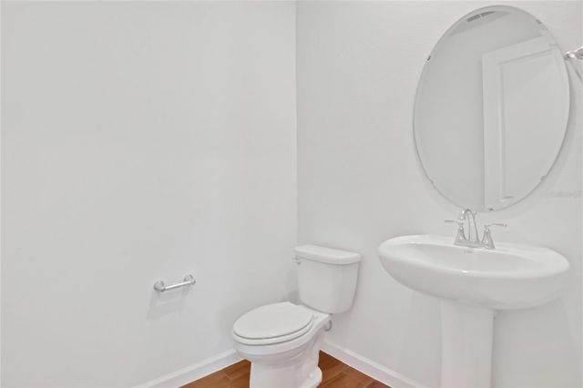 734 LAKE DELL AVENUE, Dundee, FL 33838