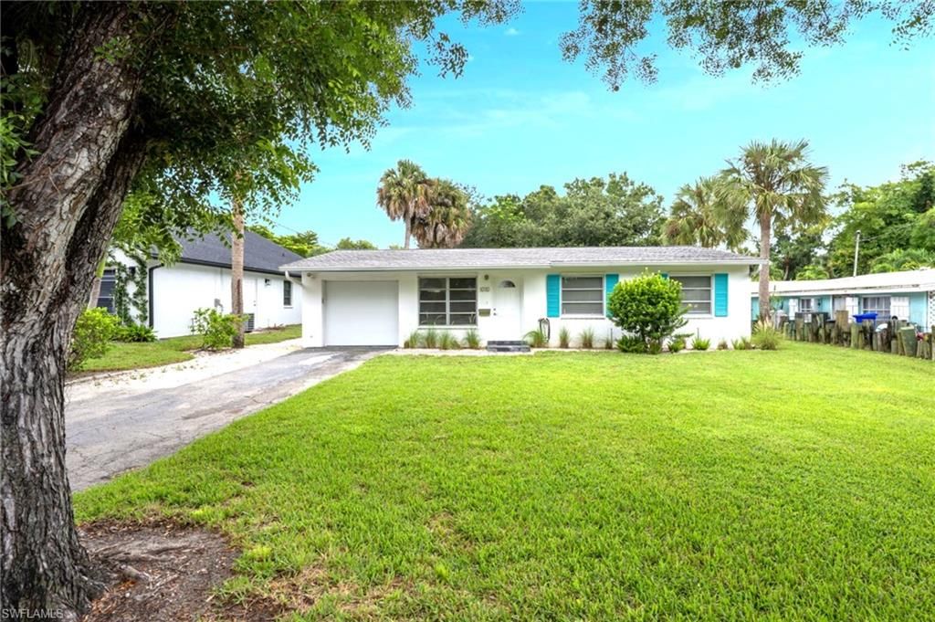 1010 13th ST N, Naples, FL 34102