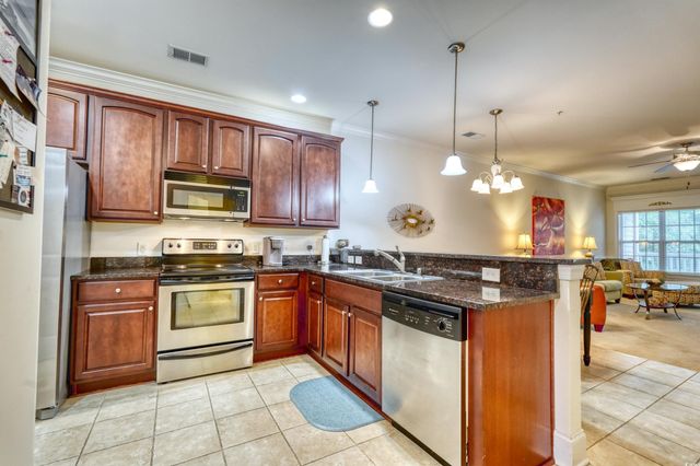 118 Birch N Coppice Dr Apt 6, Surfside Beach, SC 29575