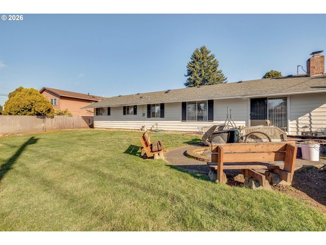 1035 Se 225TH Ave, Gresham, OR 97030