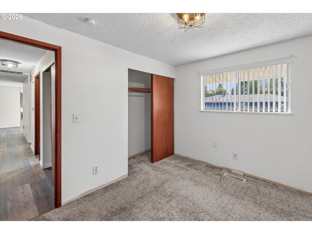 1035 Se 225TH Ave, Gresham, OR 97030