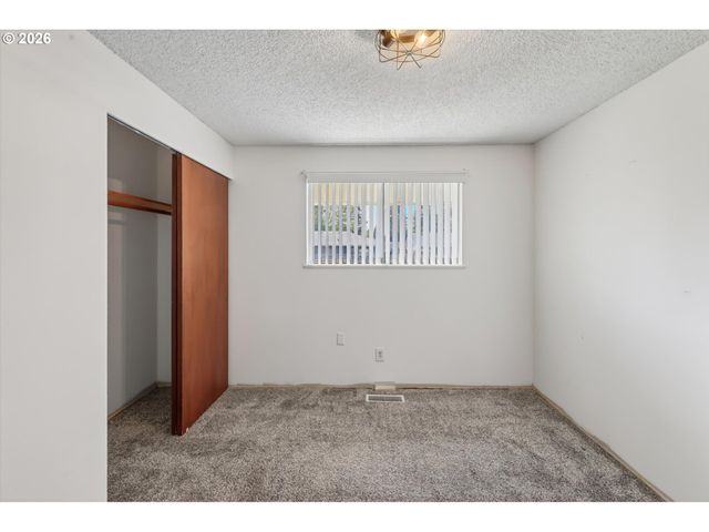 1035 Se 225TH Ave, Gresham, OR 97030