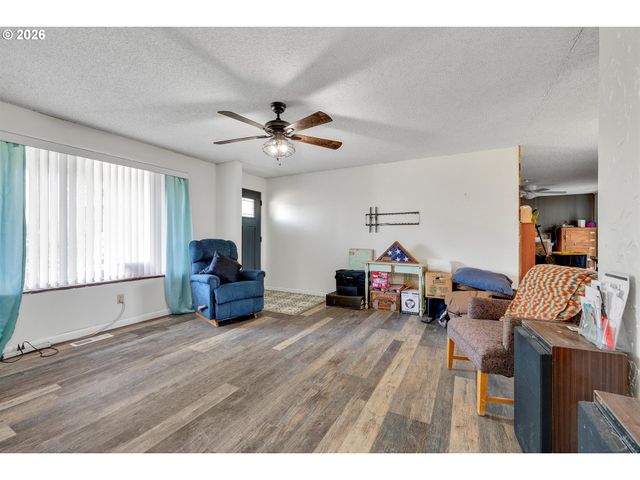 1035 Se 225TH Ave, Gresham, OR 97030