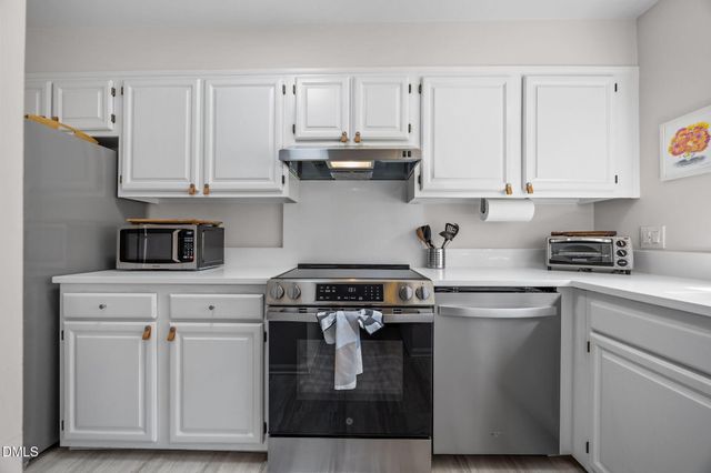 105 Fidelity Street B19, Carrboro, NC 27510