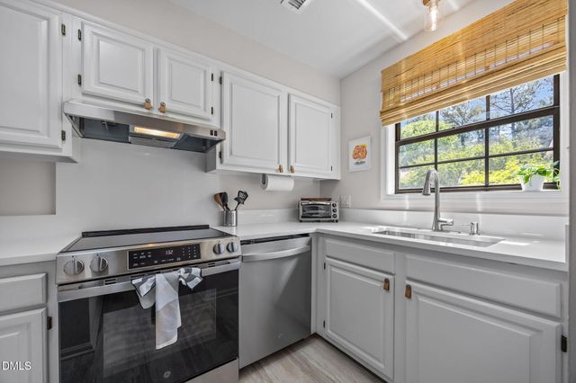 105 Fidelity Street B19, Carrboro, NC 27510