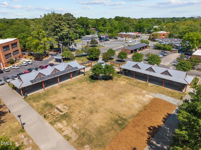 105 Fidelity Street B19, Carrboro, NC 27510