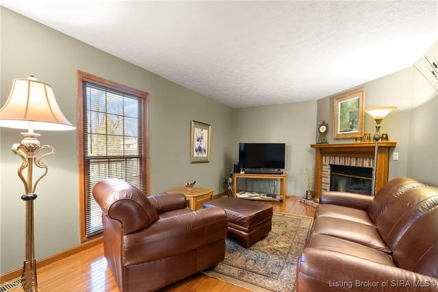 3003 Gardner Boulevard, Jeffersonville, IN 47130