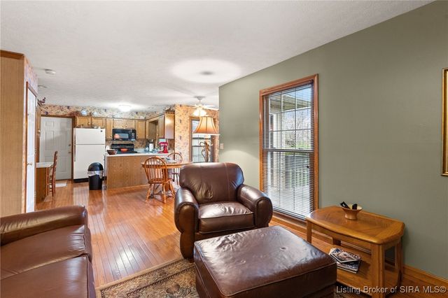 3003 Gardner Boulevard, Jeffersonville, IN 47130