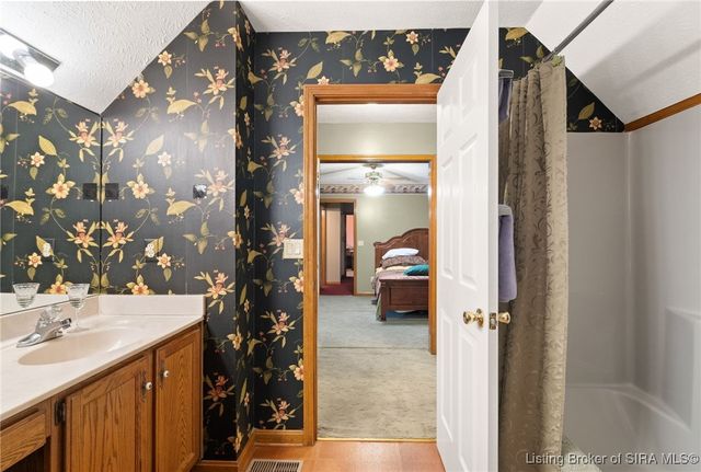 3003 Gardner Boulevard, Jeffersonville, IN 47130