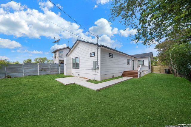 2304 Perez, San Antonio, TX 78207