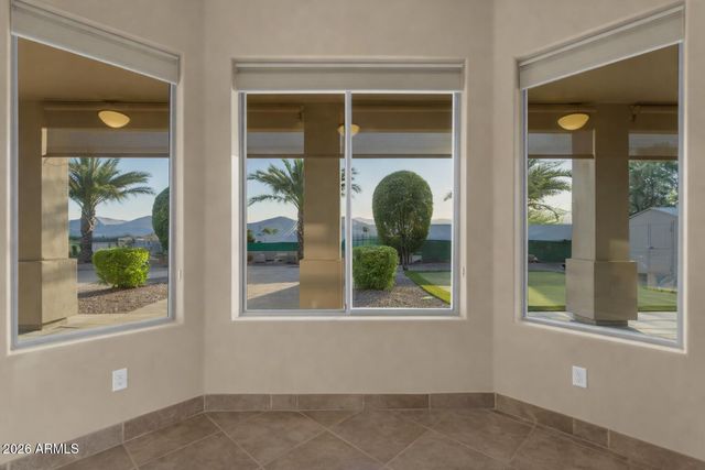 5208 N 180TH Lane, Litchfield Park, AZ 85340