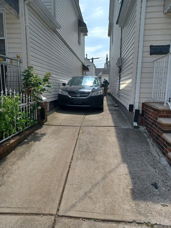 90-02 202nd Street, Hollis, NY 11423 — photo 3