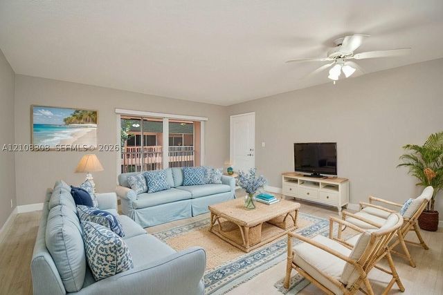 770 SE 2nd Ave E201, Deerfield Beach, FL 33441
