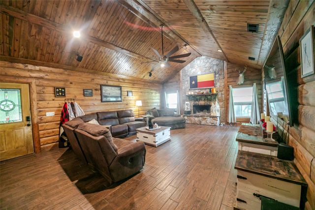 9112 County Road 626, Blue Ridge, TX 75424