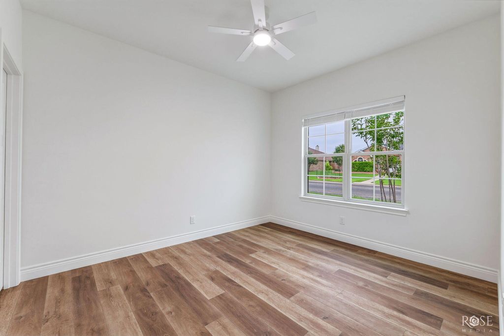 Image 24 of property listing at 3608 Grandview Drive, San Angelo, TX 76904