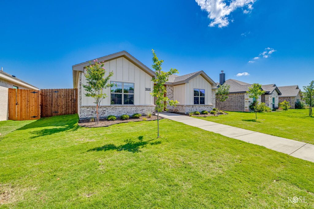 Image 34 of property listing at 3608 Grandview Drive, San Angelo, TX 76904