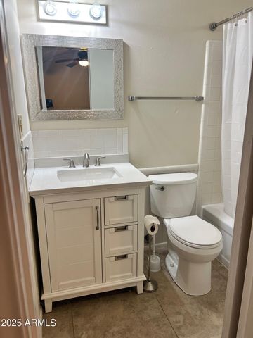 6604 S Lakeshore Drive Unit D, Tempe, AZ 85283