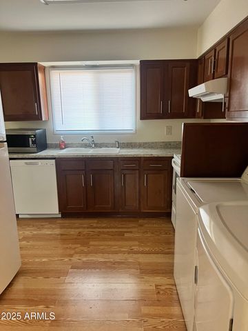 6604 S Lakeshore Drive Unit D, Tempe, AZ 85283