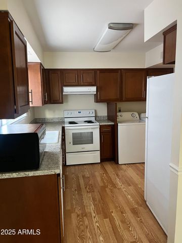 6604 S Lakeshore Drive Unit D, Tempe, AZ 85283