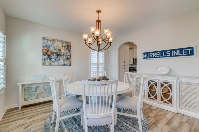 417 Heathside St., Murrells Inlet, SC 29576