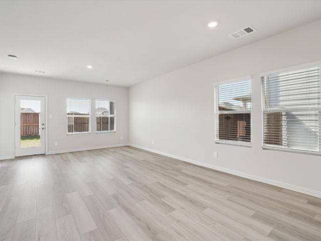 4127 Lavon Drive, Farmersville, TX 75442