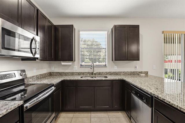 2432 SEVEN OAKS DRIVE, St Cloud, FL 34772