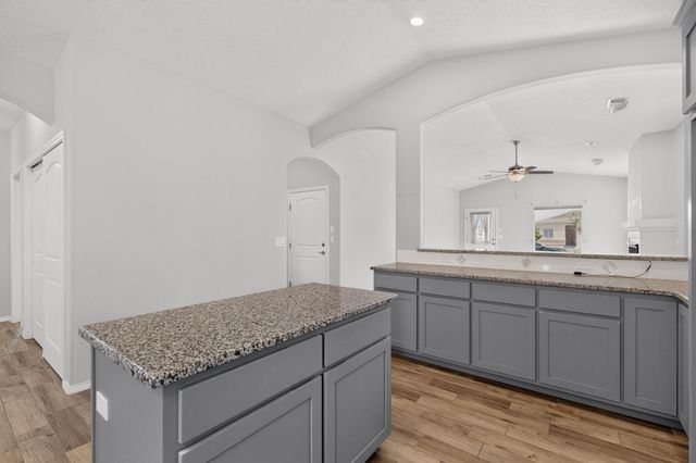 2367 Firewheel Avenue SW, Los Lunas, NM 87031