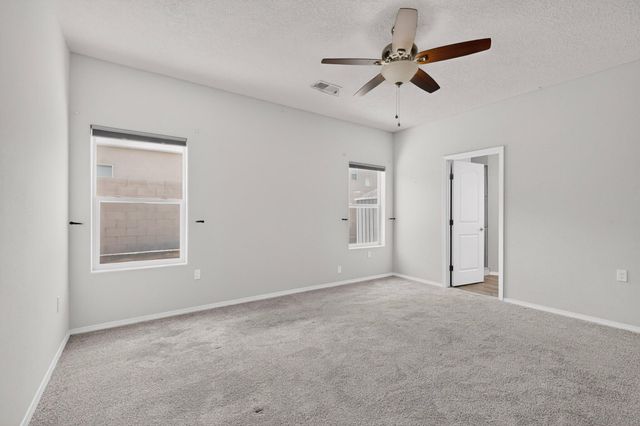 2367 Firewheel Avenue SW, Los Lunas, NM 87031