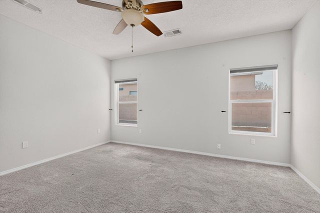 2367 Firewheel Avenue SW, Los Lunas, NM 87031