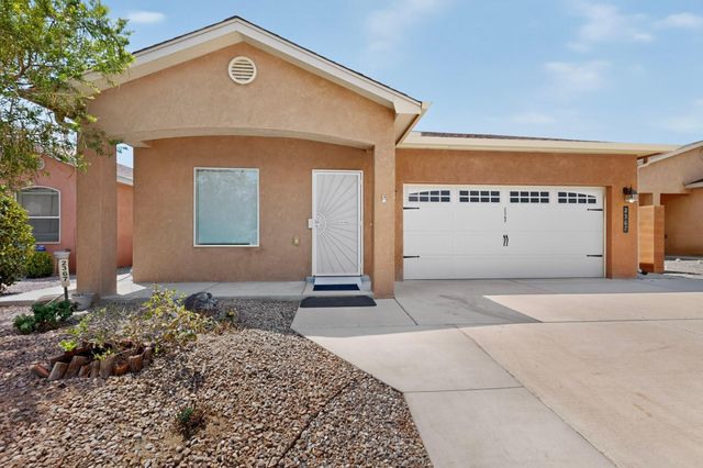 2367 Firewheel Avenue SW, Los Lunas, NM 87031