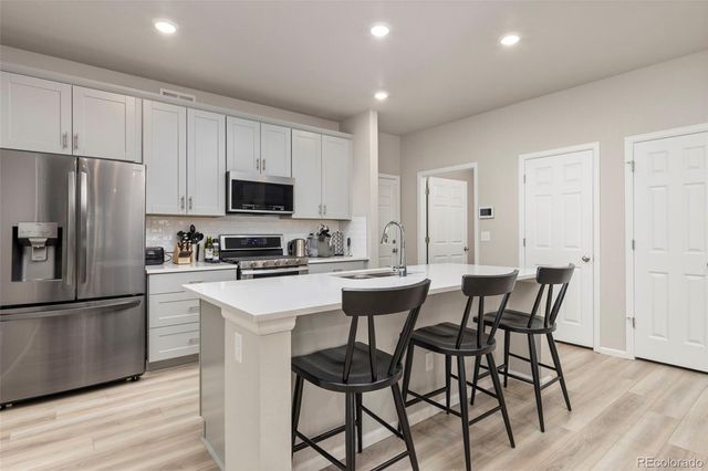 6078 N Lisbon Street, Aurora, CO 80019