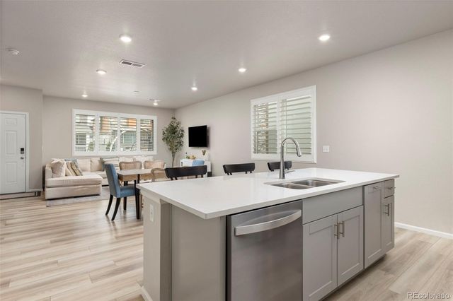 6078 N Lisbon Street, Aurora, CO 80019