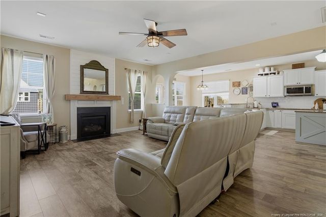 333 Wishaw Court, Hope Mills, NC 28348
