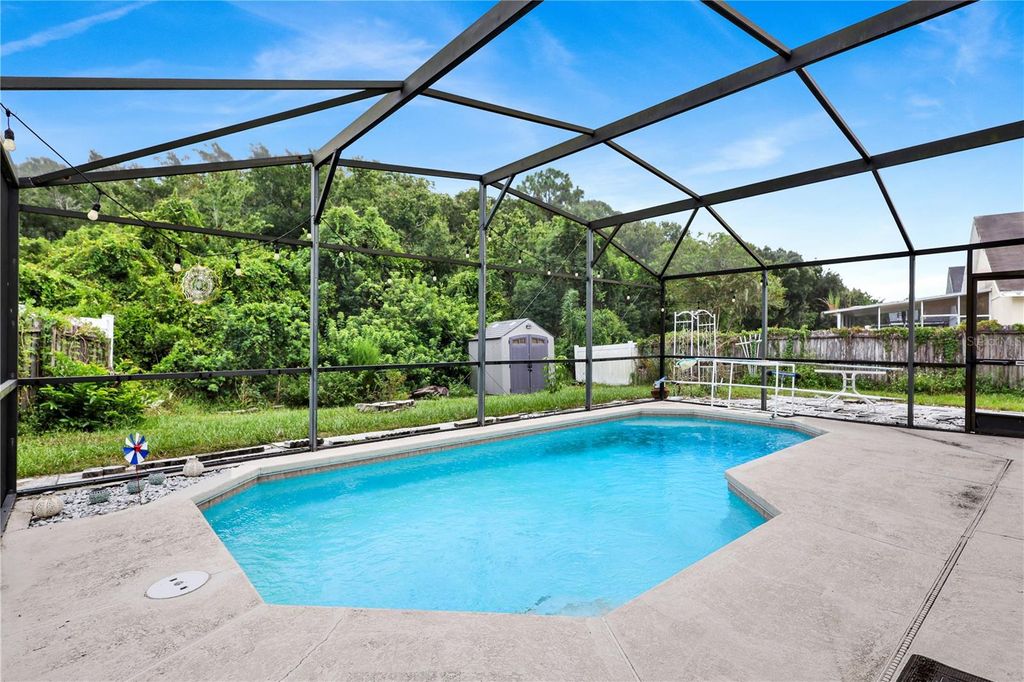 Image 22 of property listing at 401 FIELDSTREAM WEST BOULEVARD, Orlando, FL 32825