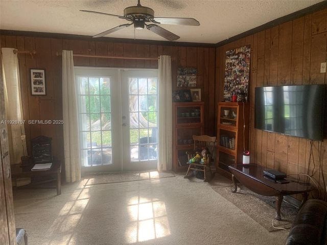 1420 North Dr, Miami, FL 33179