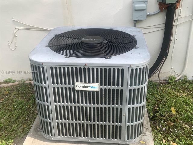 1420 North Dr, Miami, FL 33179