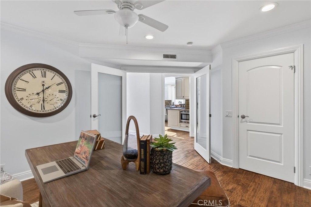 Image 16 of property listing at 818 N Juanita B, Redondo Beach, CA 90277